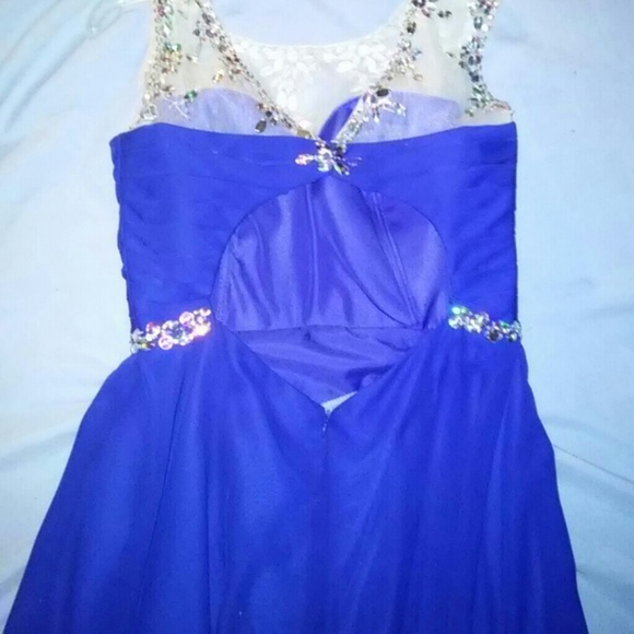 Dress - Picture 2 of 2